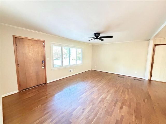 200 Dogwood Drive, Canton, GA 30114