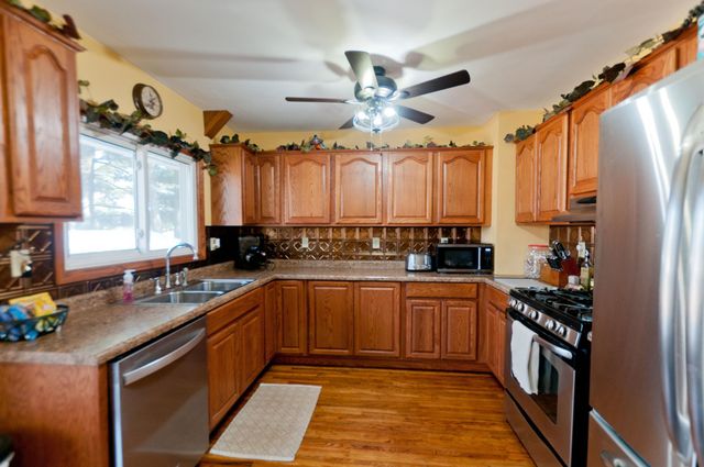 1005 W Poplar Avenue, Cameron, WI 54822