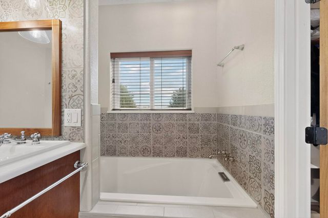 2 Ethel Sandlin Lane, Sandia Park, NM 87047