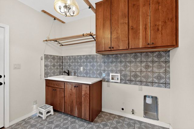 2 Ethel Sandlin Lane, Sandia Park, NM 87047