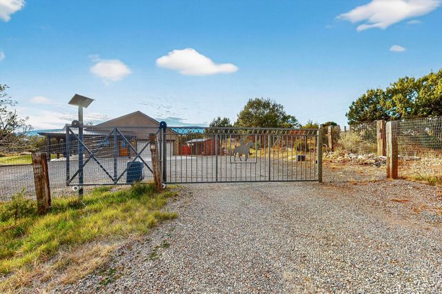 2 Ethel Sandlin Lane, Sandia Park, NM 87047