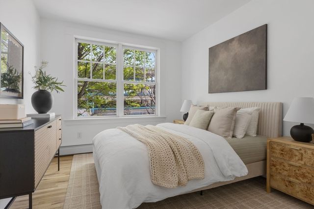 432 Norfolk St 2F, Somerville, MA 02143