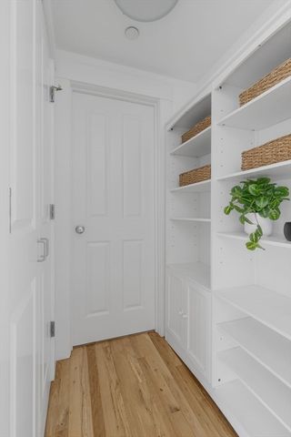 432 Norfolk St 2F, Somerville, MA 02143