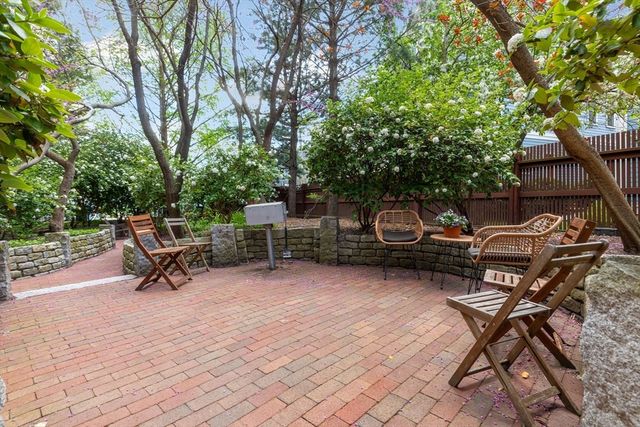 432 Norfolk St 2F, Somerville, MA 02143