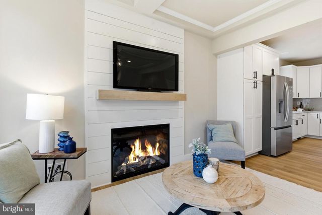 2032 WILLIAM AVE, Essex, MD 21221