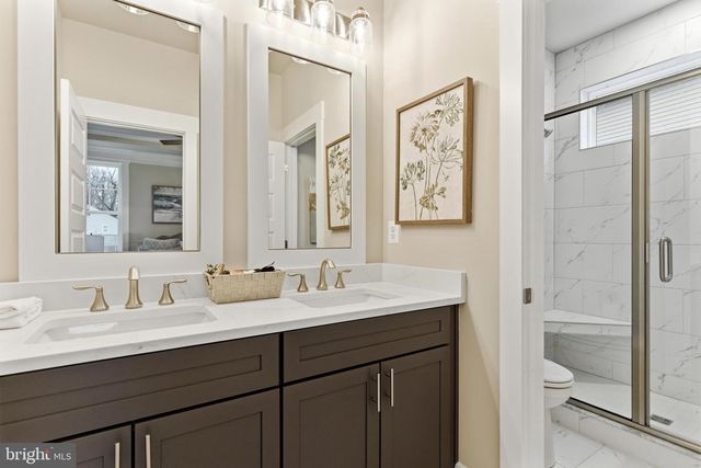 2032 WILLIAM AVE, Essex, MD 21221