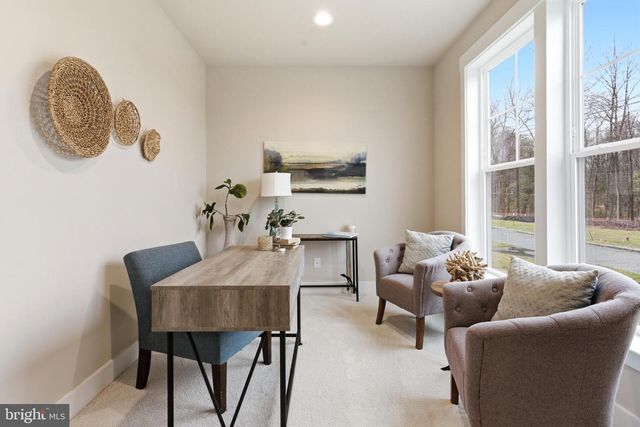 2032 WILLIAM AVE, Essex, MD 21221