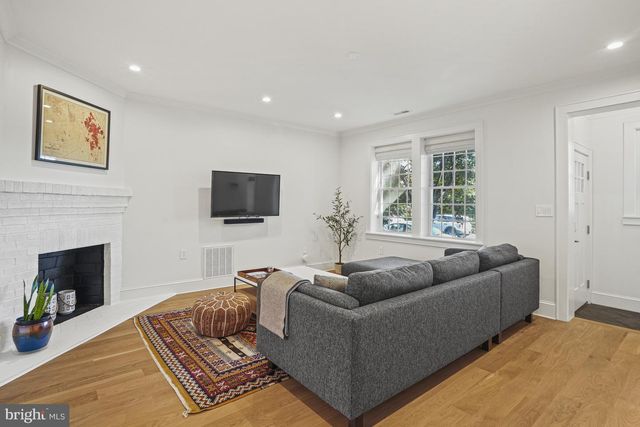 1920 35TH ST NW, Washington, DC 20007