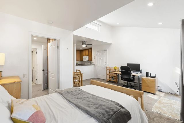 3456 Castle Glen Dr 290, San Diego, CA 92123