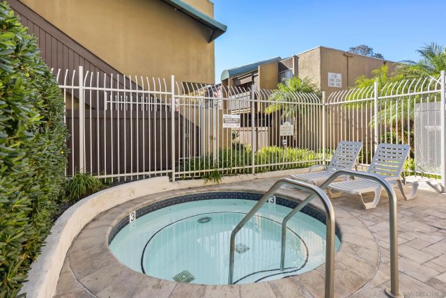 3456 Castle Glen Dr 290, San Diego, CA 92123