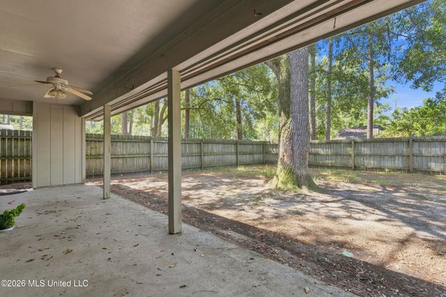 1 Fox Trot, Diamondhead, MS 39525