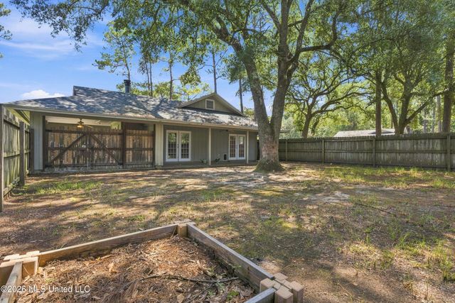 1 Fox Trot, Diamondhead, MS 39525