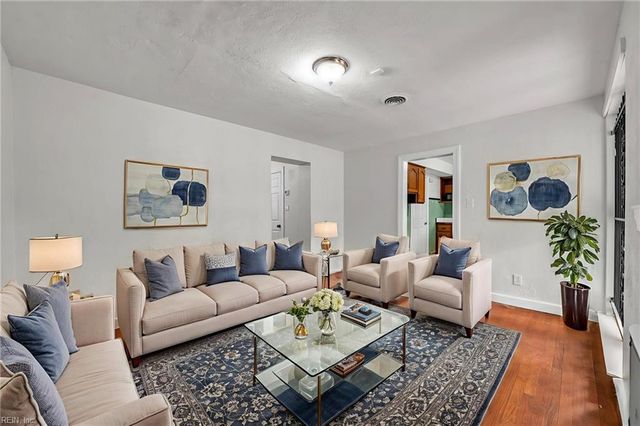 2738 Corprew AVE, Norfolk, VA 23504