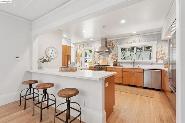 72 Portsmouth, Piedmont, CA 94610
