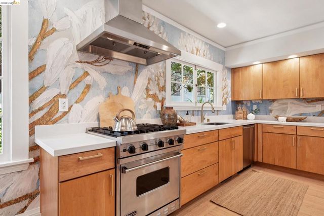 72 Portsmouth, Piedmont, CA 94610