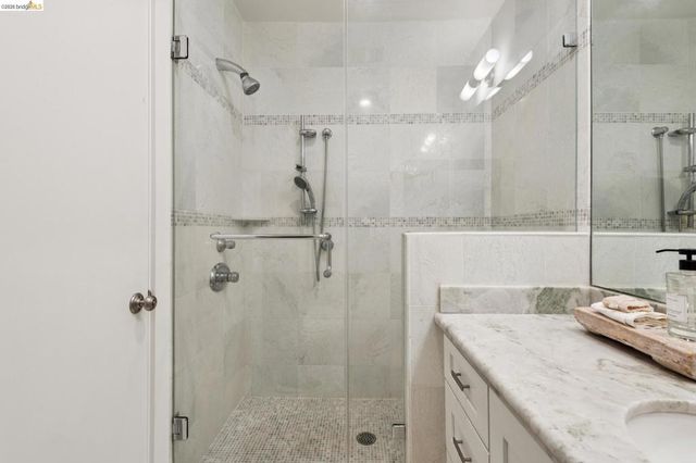 72 Portsmouth, Piedmont, CA 94610