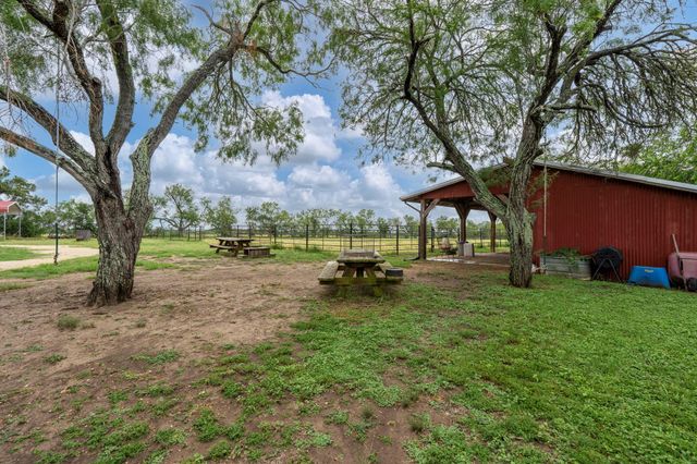 6546 Fm 1854, Dale, TX 78616