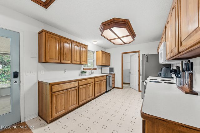 2664 PRIMROSE CIRCLE Circle, Middleburg, FL 32068