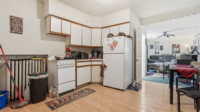 7367 Denniston Ave, Swissvale, PA 15218