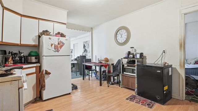 7367 Denniston Ave, Swissvale, PA 15218