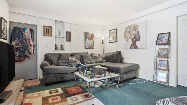 7367 Denniston Ave, Swissvale, PA 15218