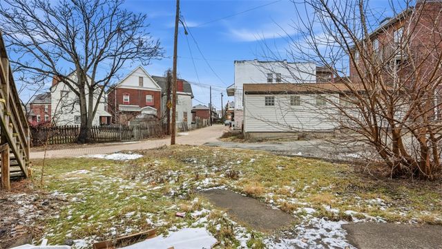 7367 Denniston Ave, Swissvale, PA 15218