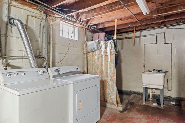 459 S Nelson Avenue, Kankakee, IL 60901