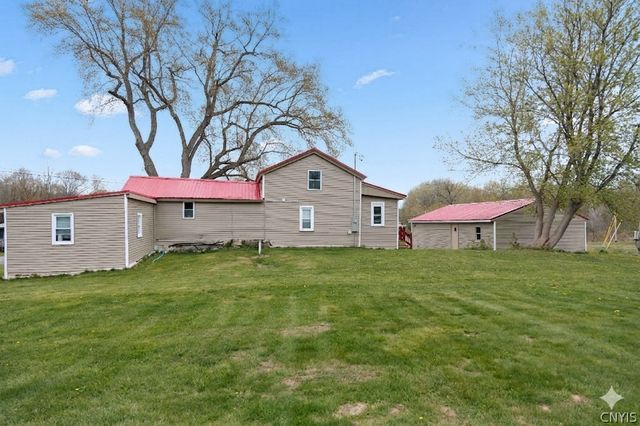 11 Kingdom Road, Volney, NY 13126