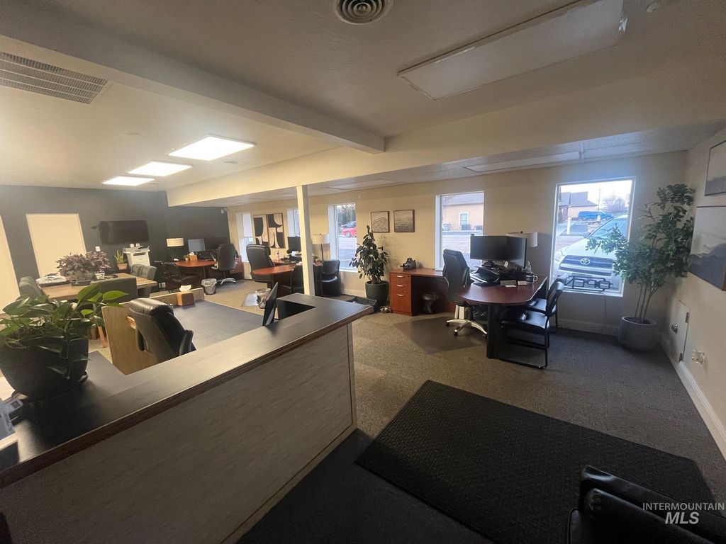 Address unavailable. photo 4