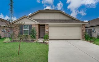 9211 Redwood Branch Drive NE, Baytown, TX 77521