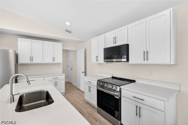 2841 NW 19th AVE, Cape Coral, FL 33993