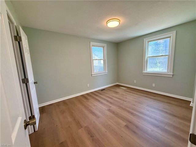 1128 Lilac AVE, Chesapeake, VA 23325