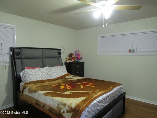 139 Western Pkwy, Schenectady, NY 12304