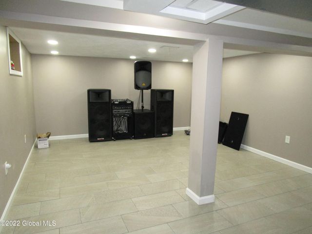 139 Western Pkwy, Schenectady, NY 12304