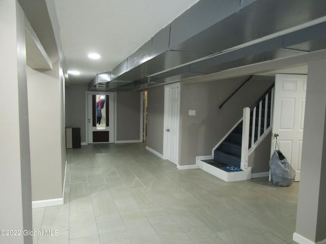 139 Western Pkwy, Schenectady, NY 12304