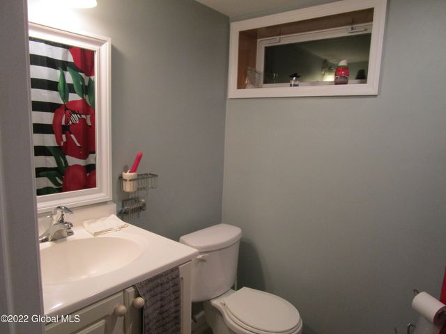 139 Western Pkwy, Schenectady, NY 12304
