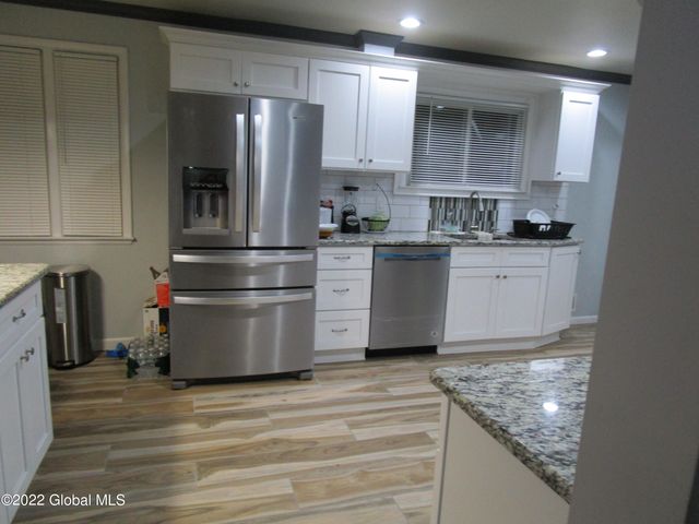 139 Western Pkwy, Schenectady, NY 12304