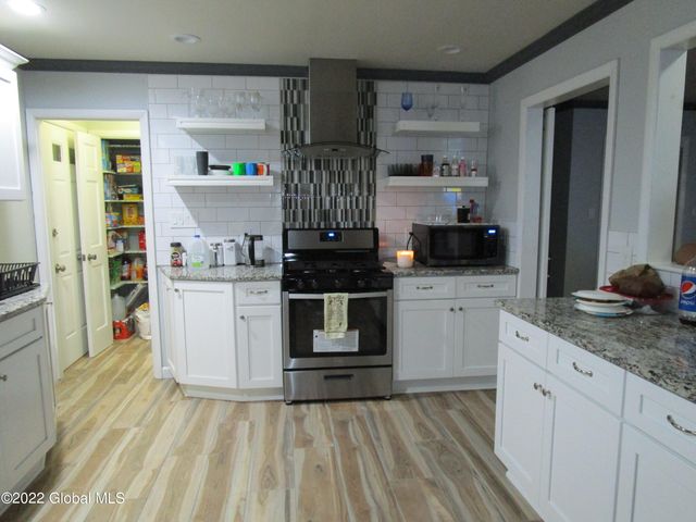 139 Western Pkwy, Schenectady, NY 12304