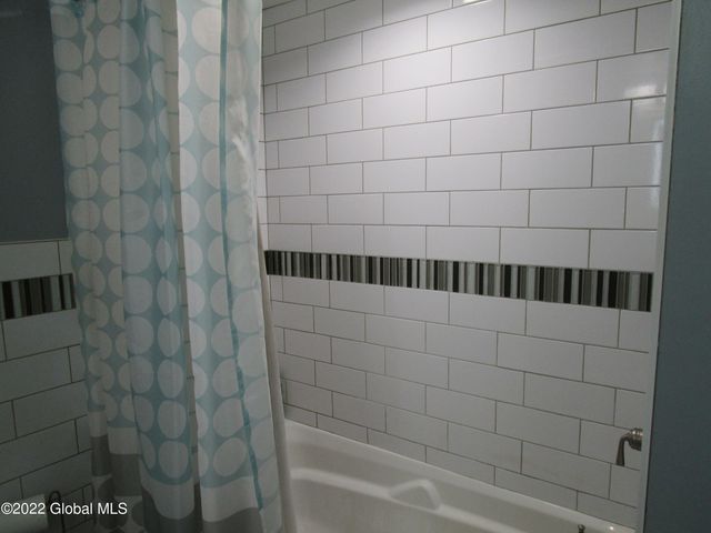 139 Western Pkwy, Schenectady, NY 12304