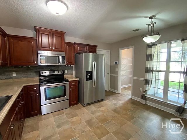 231 Augusta Way, Hinesville, GA 31313