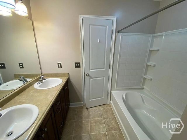 231 Augusta Way, Hinesville, GA 31313