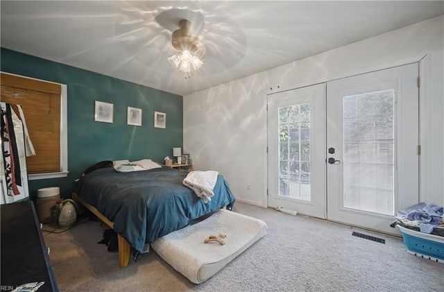 808 Tiverton PL, Chesapeake, VA 23320