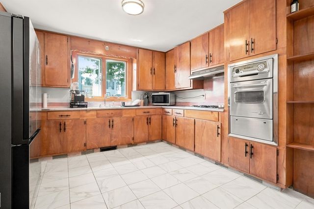 32 Villa Ave, Everett, MA 02149