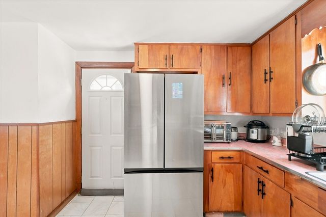 32 Villa Ave, Everett, MA 02149