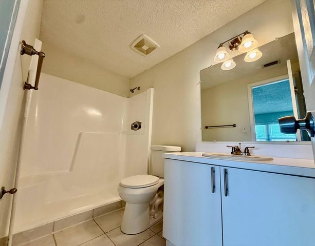 337 Gulfstream Road, Dania Beach, FL 33004