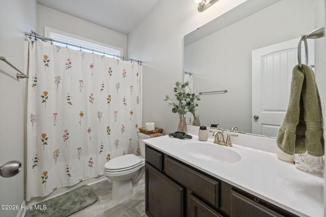 225 Shallowbag Bay Lane, Jacksonville, NC 28546