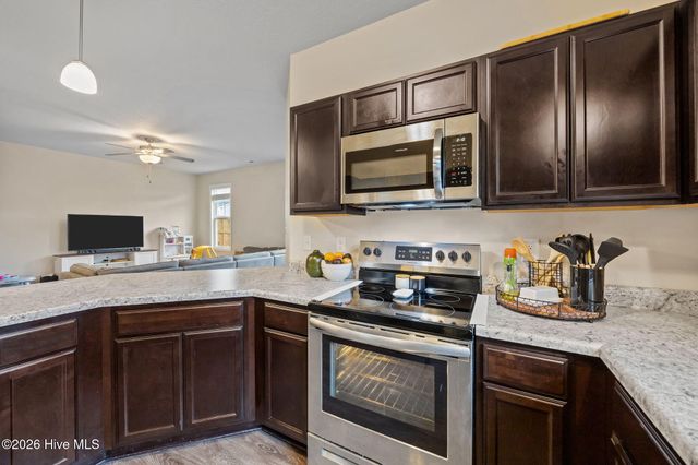 225 Shallowbag Bay Lane, Jacksonville, NC 28546