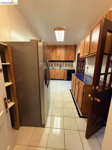 4432 Harbor View AVE, Oakland, CA 94619