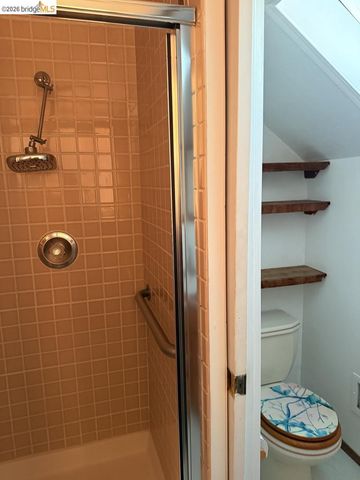 4432 Harbor View AVE, Oakland, CA 94619