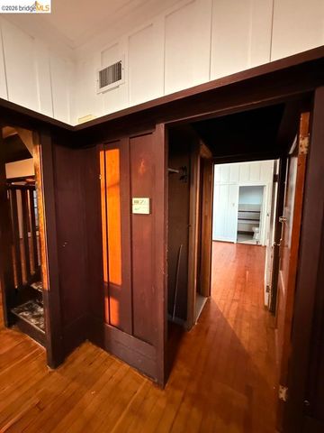 4432 Harbor View AVE, Oakland, CA 94619